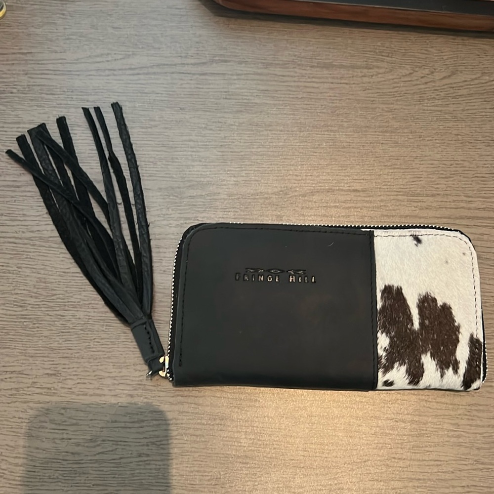 Fringe Hill - Zip Wallet